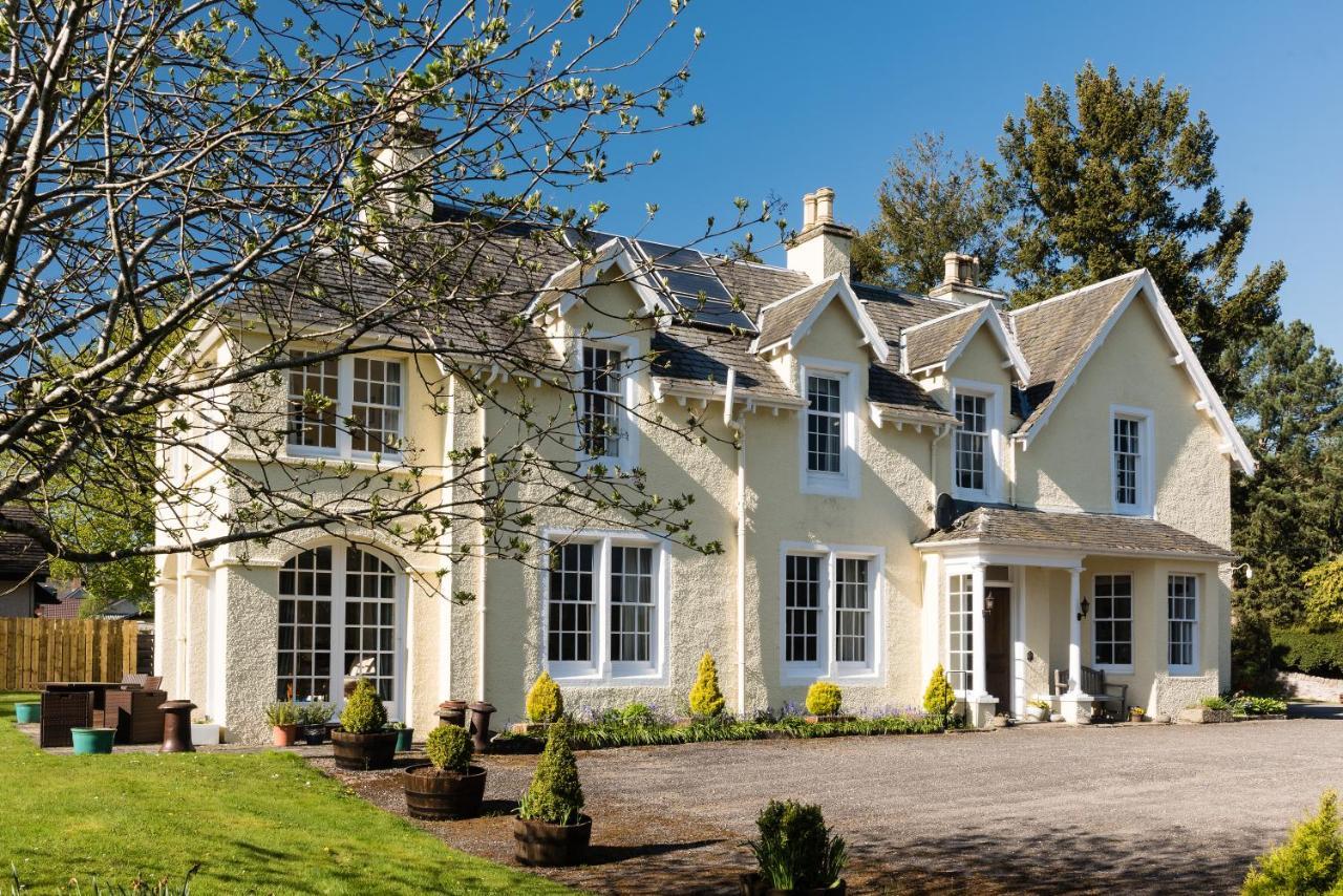Ptarmigan House Acomodação com café da manhã Blair Atholl Exterior foto